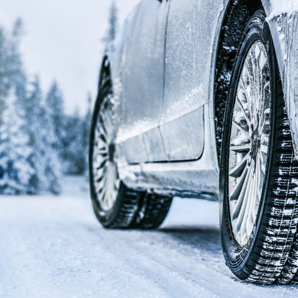 Zima a korozja na karoserii – jak poradzić sobie z tym problemem?